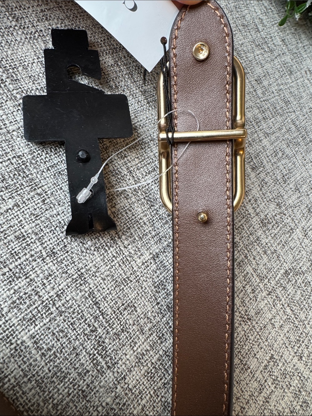 Coach Brown Leather Belt with Gold-Tone Oval Buckle size S - Picture 4 of 5